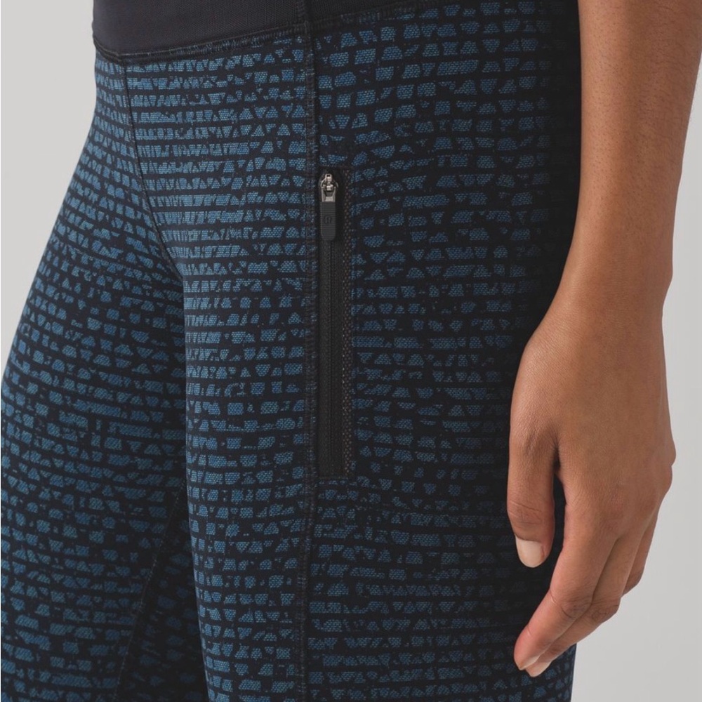 Lululemon Inspire Tights/Leggings. Size 2.